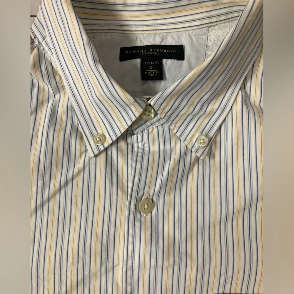Banana Republic Men’s XL Striped Classic Fit Button Down Shirt